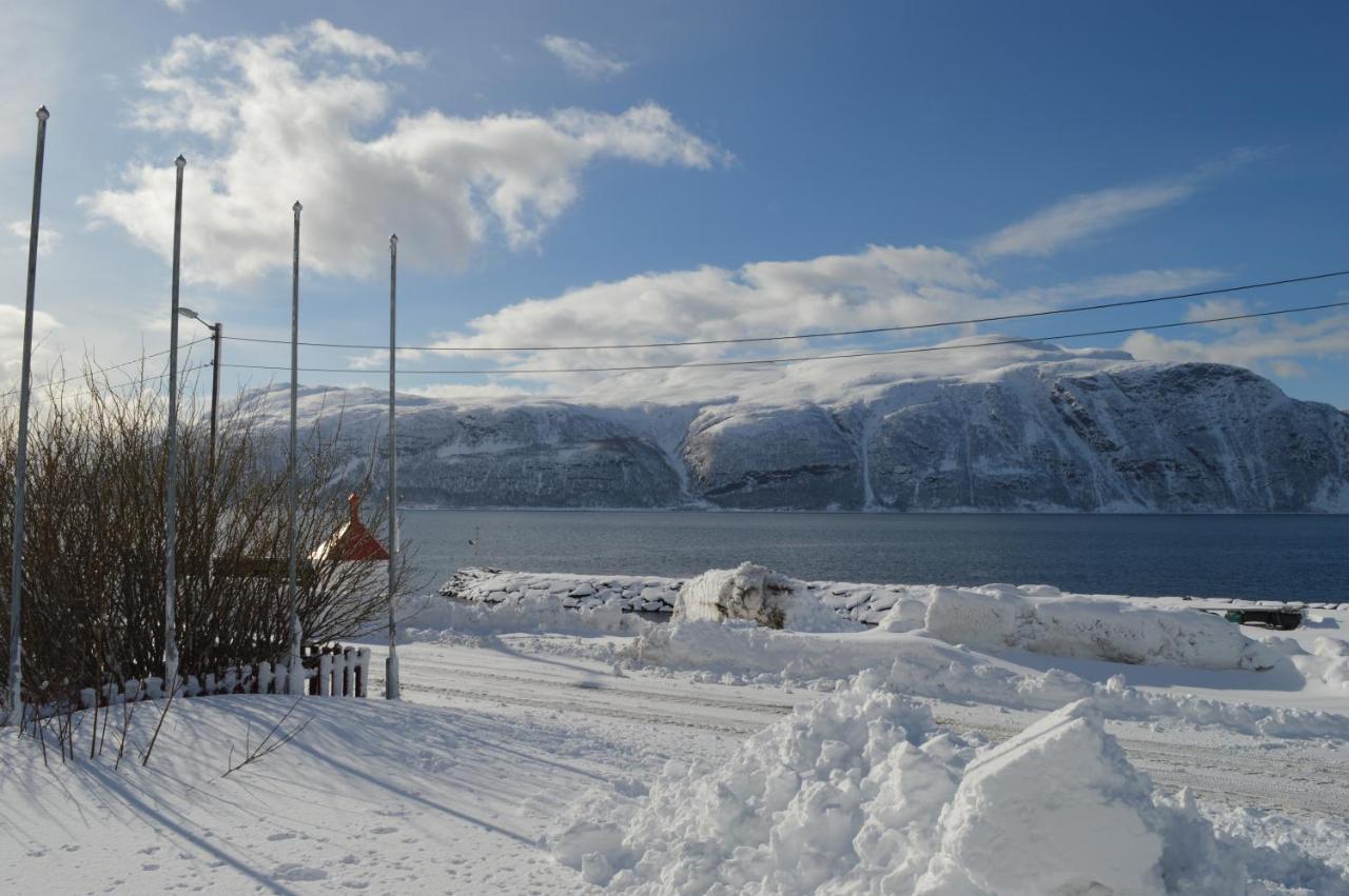 Lyngenfjord, Froyas Hus Villa Olderdalen Buitenkant foto